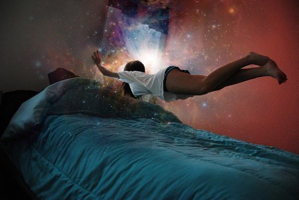 Как вызвать осознанный сон.1. Итак, подготовьте комнату, чтобы свет и шум вас не отвлекали.2. Лягте ...