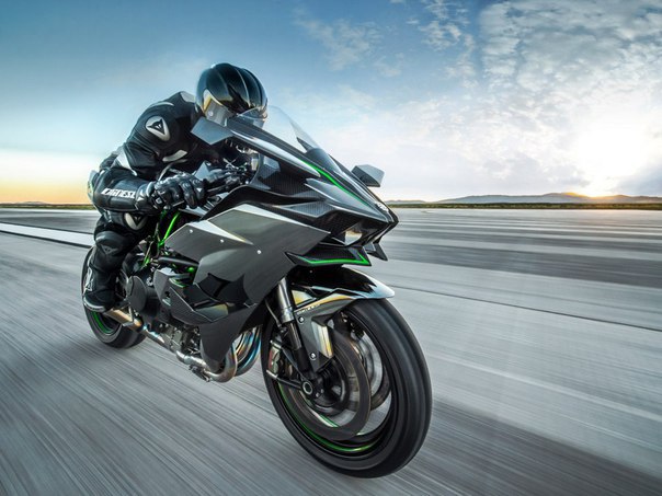 Kawasaki Ninja H2R - 6