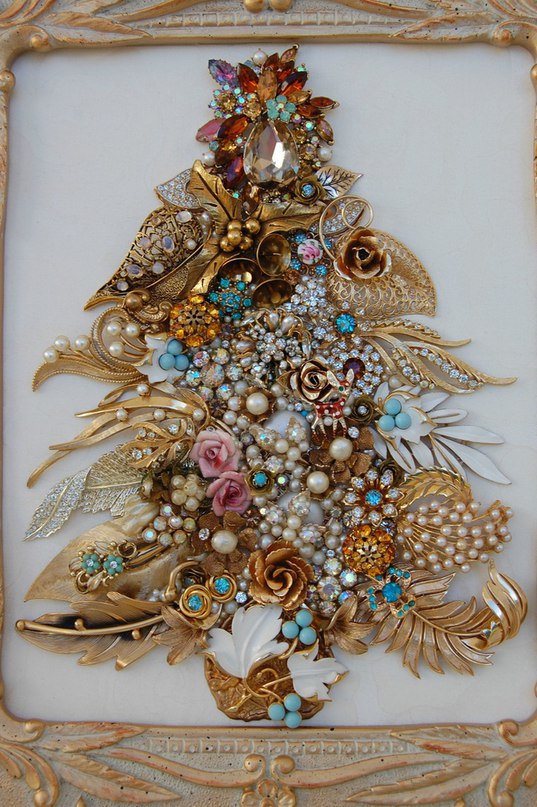Vintage Jewelry Christmas Tree - 2