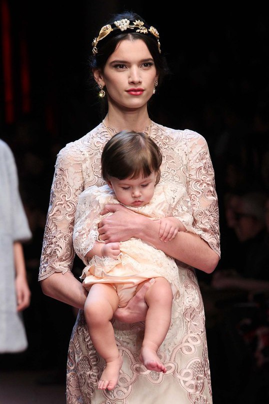 Dolce & Gabbana. - 5