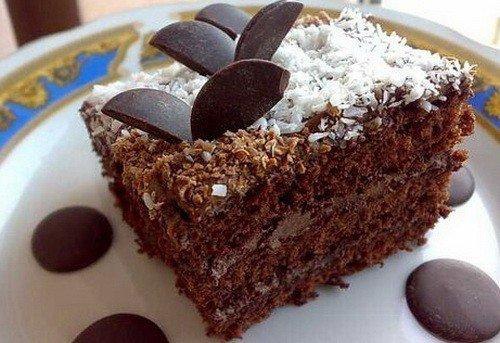 Очень вкусный шоколадный торт.Ингредиенты для бисквита:2 яйца105 г сахаращепотка соли35 г ...