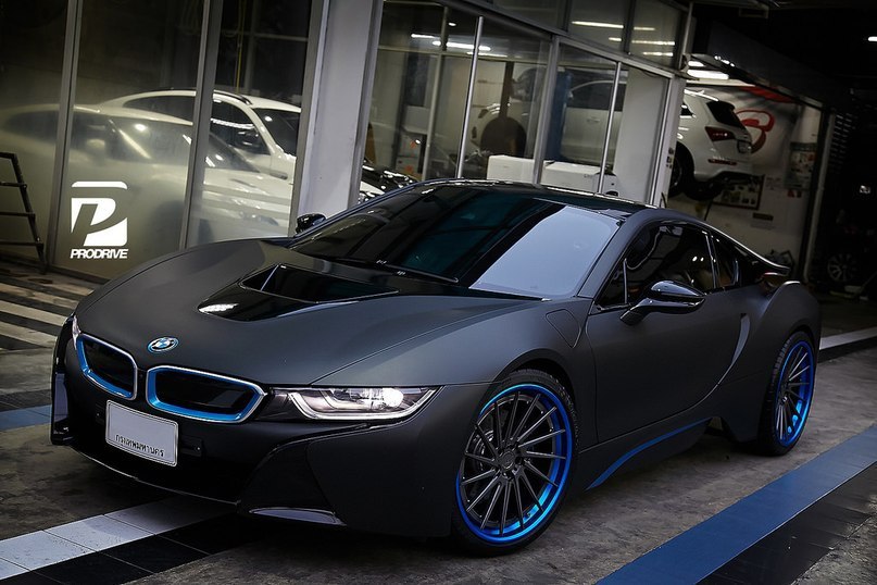 BMW i8 on ADV1