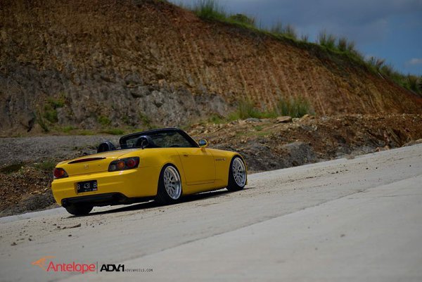 Honda S2000.