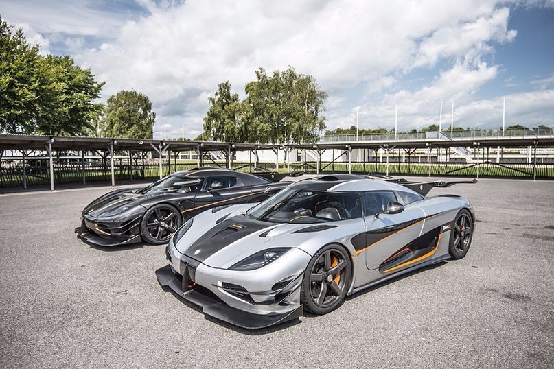 Koenigsegg One:1.: 5.0 V8: 1360 .. : 1371   : ...