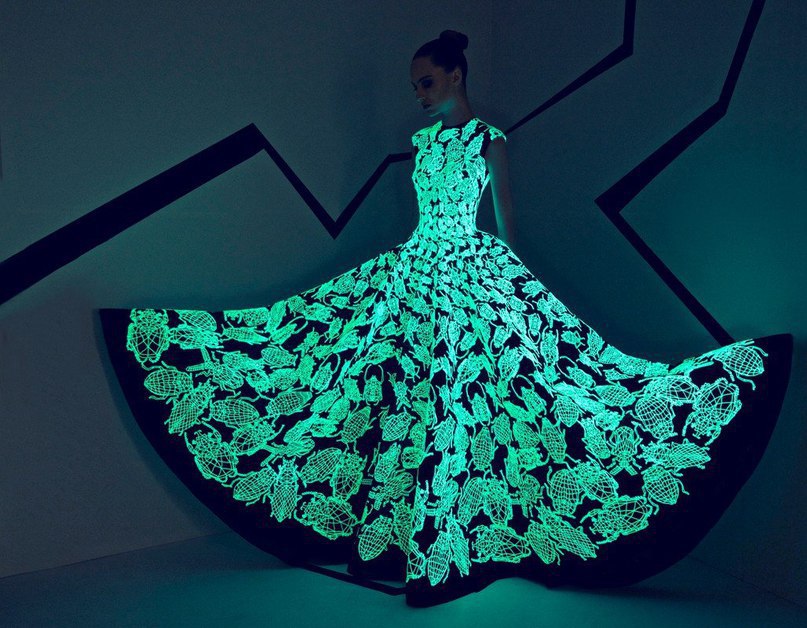       Kate Rainbow for Rami Kadi. - 2