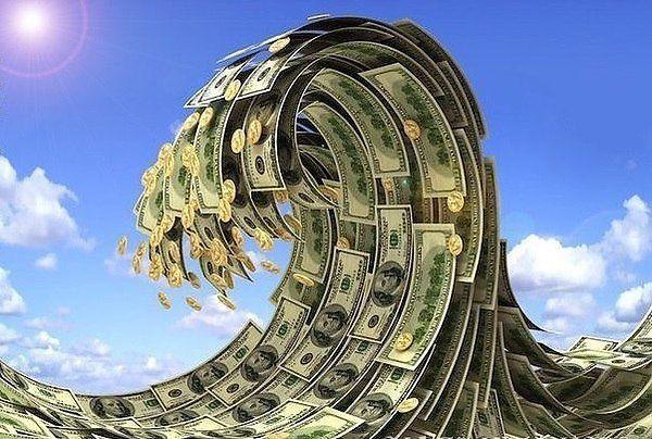 Пусть деньги сбившись в птичью стаю, Летят ко мне как ураган. Пусть окружают, нападают. И лезут с ...