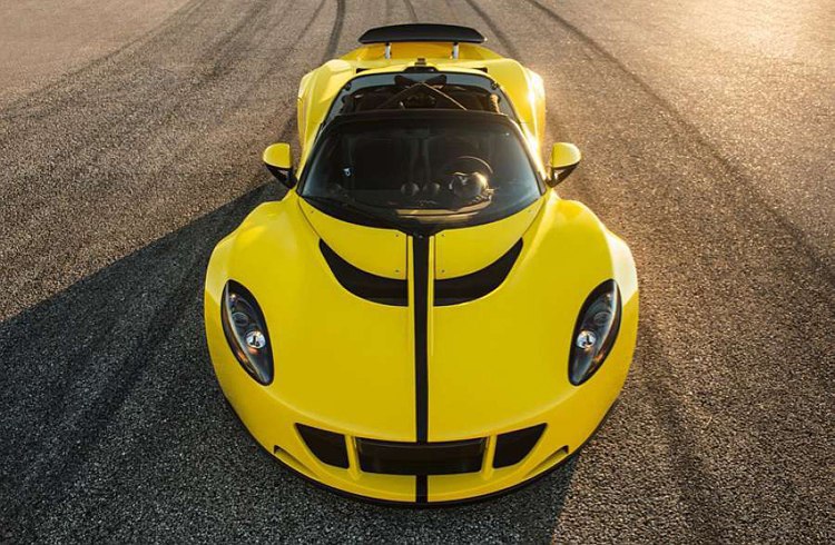 «Заряженный» гиперкар Hennessey Venom GT развивает почти 1500 л. с. Компания Hennessey Performance ...