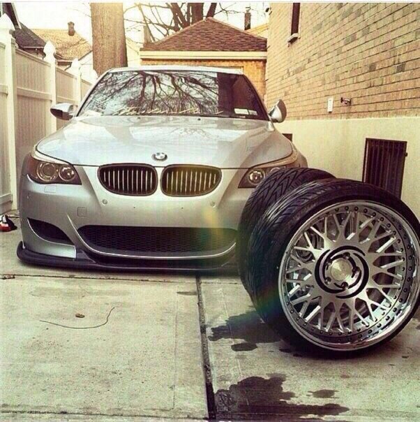 BMW M5 E60