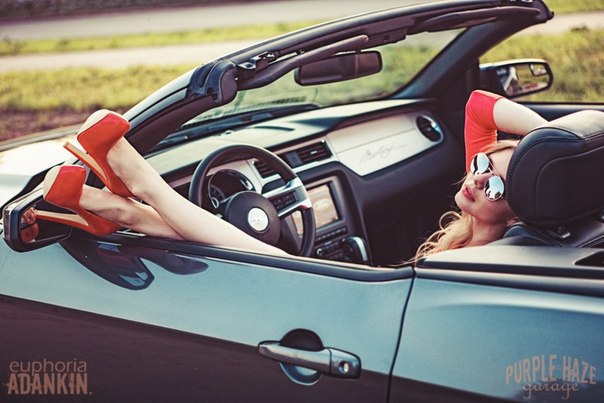 Ford Mustang - 4