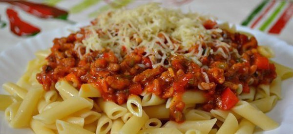 ТОП-6 ВКУСНЕЙШИХ РЕЦЕПТОВ ПАСТЫ ДЛЯ ВАШЕГО СТОЛА .1) ПАСТА С ТОМАТНЫМ СОУСОМИНГРЕДИЕНТЫ: паста - 250 ...