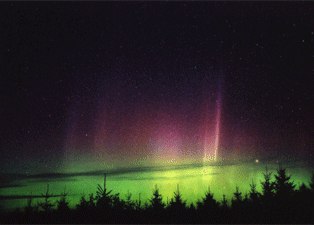 Полярное сияние.Полярное сияние является одним из многих чудес, подаренных нам природой.В норвежских ... - 7