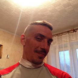 Reginald, ������, 49 ���