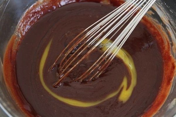 Домашний choco pie с арахисовым маслом.Ингредиенты:Масло смягченное — 1 чашкаШоколадные капли (можно ... - 3