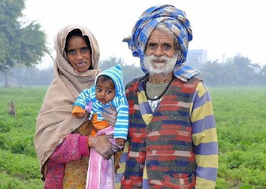 Стал отцом в 78 лет. Рамджит Раджав. Старик Индия. Индийская семья.