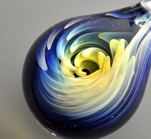  :     Satoshi Tomizu