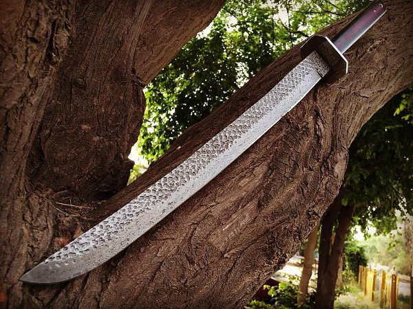 Custom Knives & Swords - 3