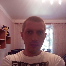 Aleksandr, , 49 