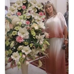 Elena, 57, 