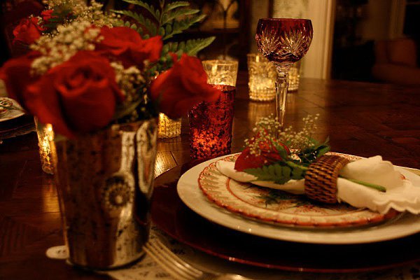 Романтический вечер на двоих — и пусть весь мир подождёт! Отношения двух влюблённых всегда полны ... - 7