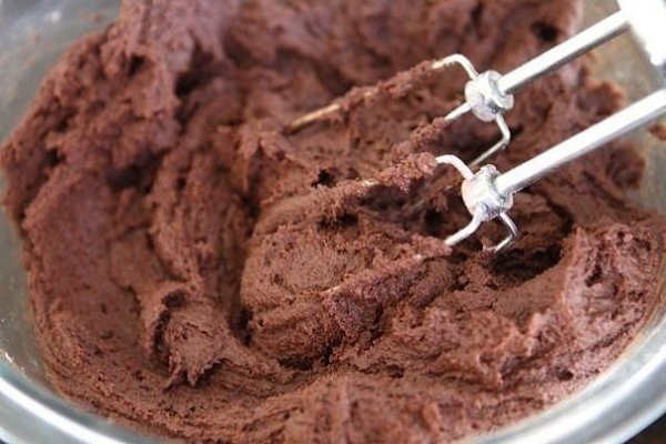 Домашний choco pie с арахисовым маслом.Ингредиенты:Масло смягченное — 1 чашкаШоколадные капли (можно ... - 2