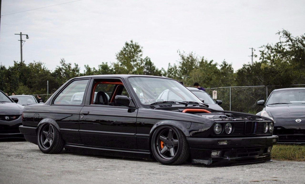 BMW e30
