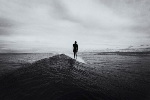 Существует лишь одно великое приключение — и это путешествие внутрь себя. И тут не имеют значения ни ...