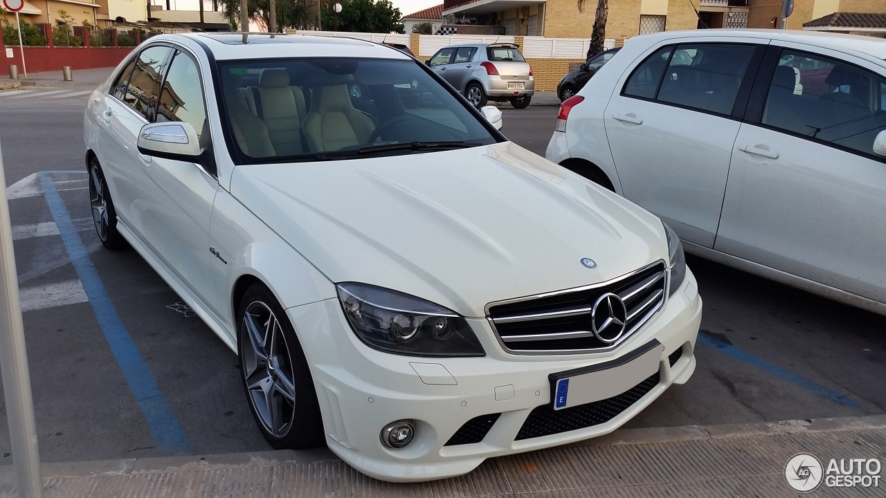 Mercedes-Benz - 7  2016  13:57