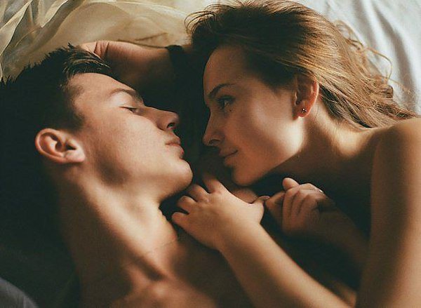 Людям не всегда нужны советы. Иногда им нужна рука, которая поддержит… Ухо, которое выслушает… И ...