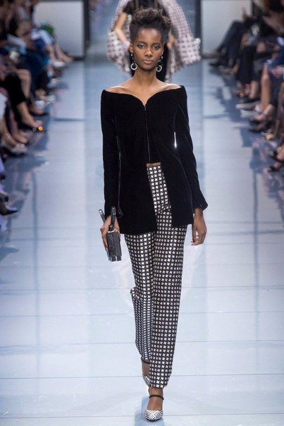 Armani Priv, - 2016-17. :  - 2