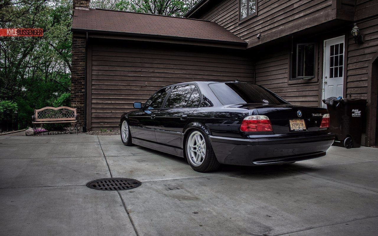 BMW E38 - 6