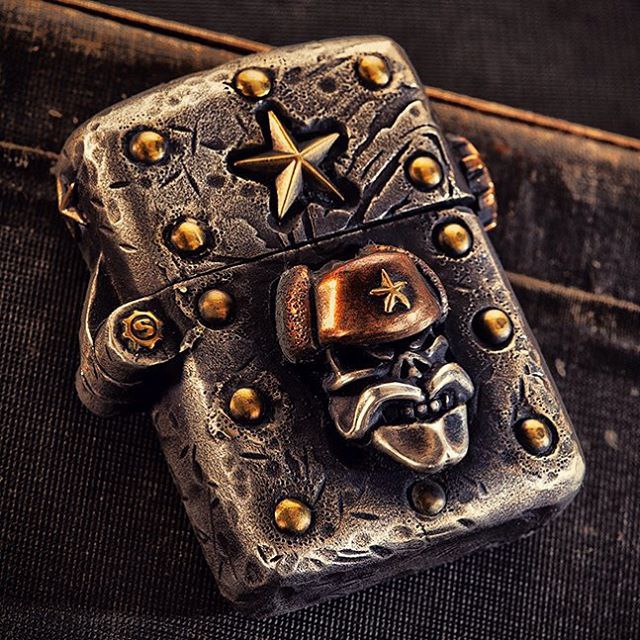   Zippo - 3