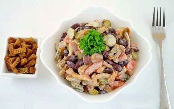 Салат с фасолью
