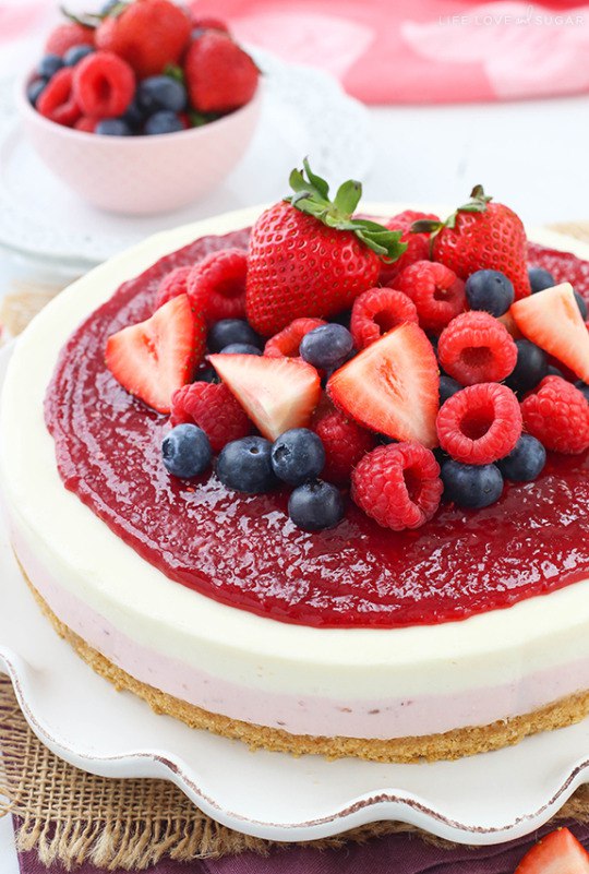 NO BAKE BERRY VANILLA CHEESECAKE - 2