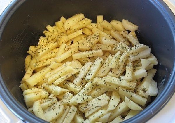 Вкусная картошка в мультиварке на режиме “Выпечка”. Продолжаю наслаждаться таким удобным кухонным ... - 3