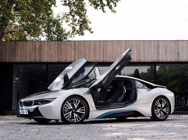 BMW i8