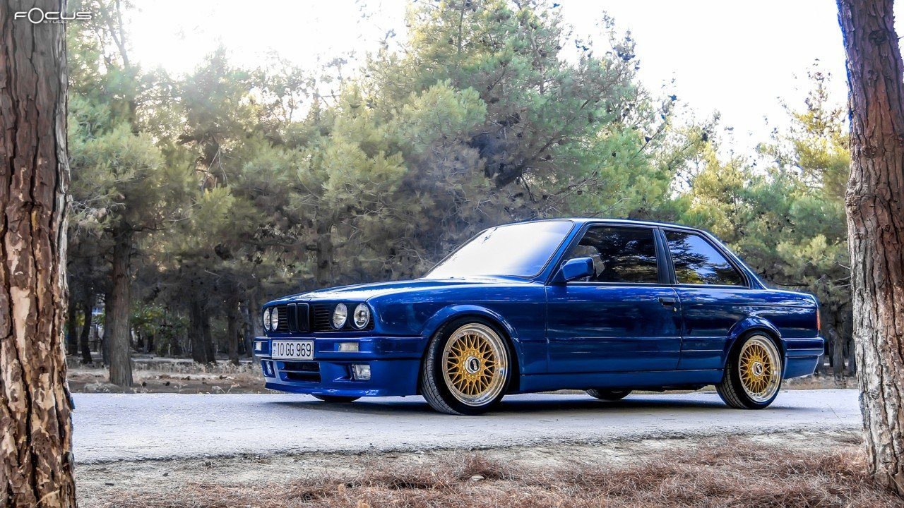 BMW e30