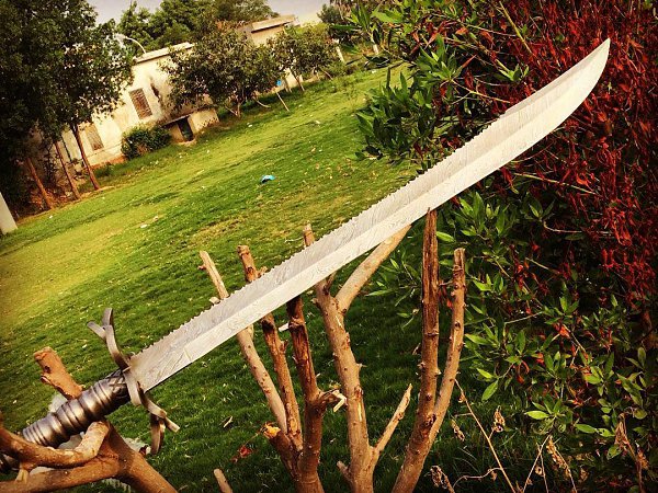 Custom Knives & Swords - 4