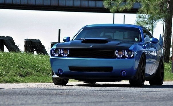 Dodge Challenger