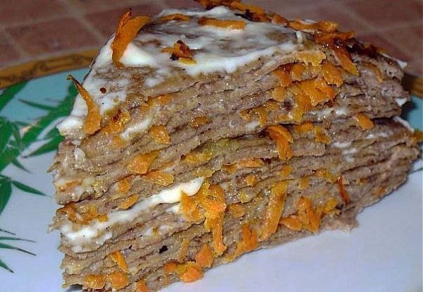 Печеночный торт со сметанным соусом. Я очень давно хотела приготовить печеночный торт, но рецепты, ...
