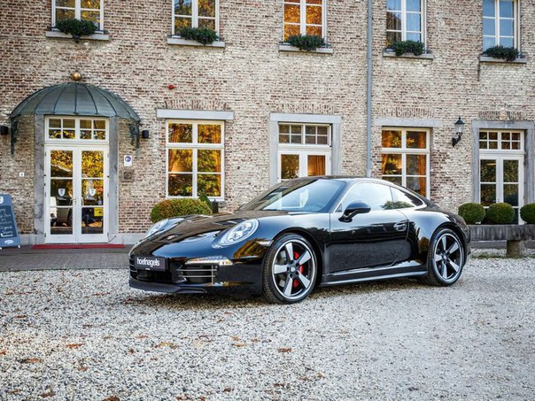 Porsche 911 50th Anniversary Edition - 3