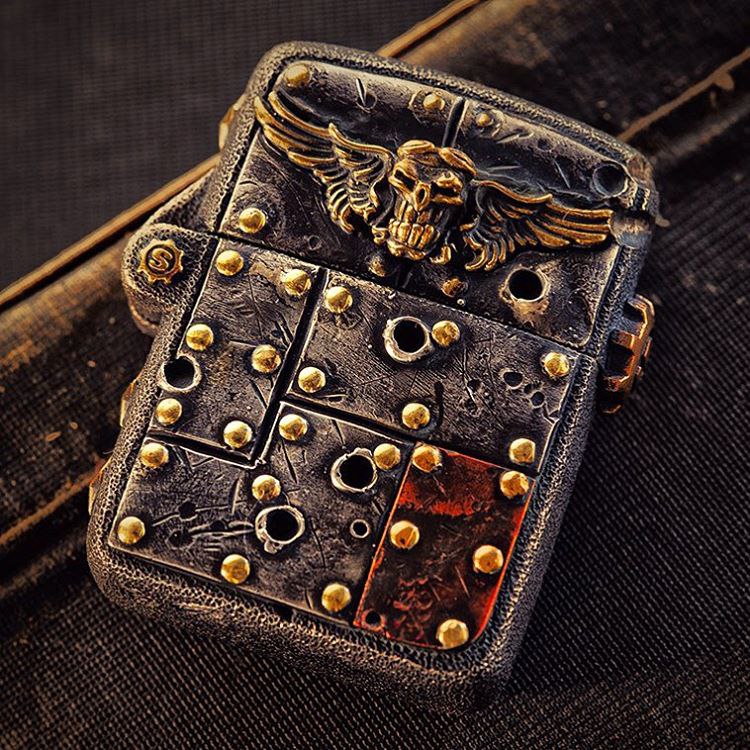   Zippo
