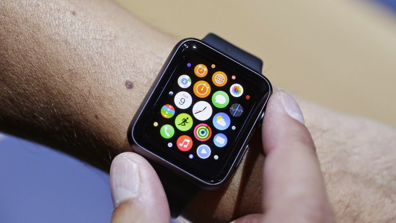 Apple Watch 2 оснастят фронтальной камерой и новыми кнопками.Компания Apple пока не торопится ...