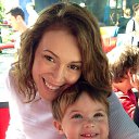  Alyssa Milano,  -  31  2016