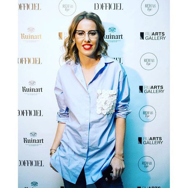 � @ruartsgallery �� �������� �������-���������� �������� � �������� @lofficielrussia.Wearing ...