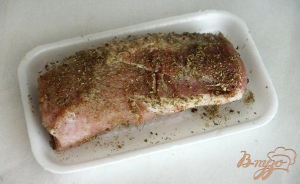 Мясной рулет.Ингредиенты:Корейка 1 кг.Грудинка свиная 1 кг.Специи для мяса 2 ст. л.Соль 1 ч. л.Мед ... - 4