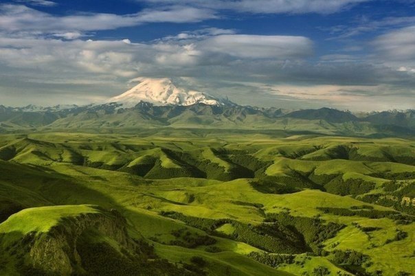    - .#@travel.blog