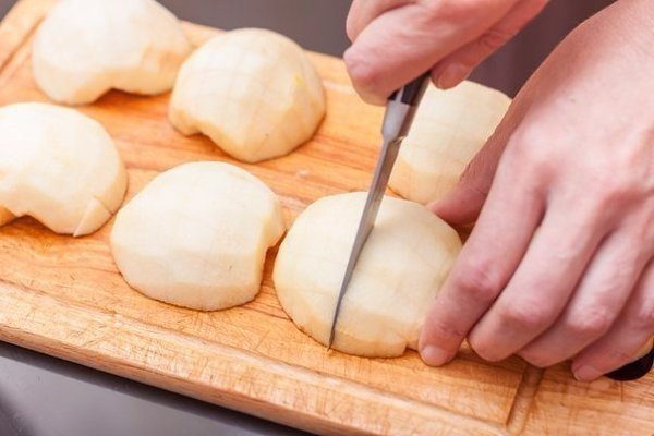 ЯБЛОЧНЫЙ ПИРОГ С ВКУСНЕЙШЕЙ ЗАЛИВКОЙ.Ингредиенты:Для теста:- Мука — 2,5 стакана- Сливочное масло — ... - 6