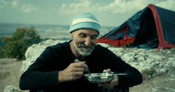 Петр Мамонов: Я всё умею — пилить, строгать, колоть. Мужик должен всё это делать, а не гири тягать в ...