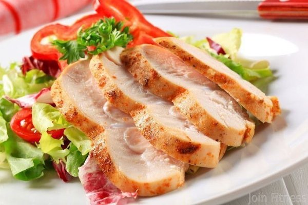 Куриная грудка, похожая на ветчину, приготовь на ужин.на 100грамм - 95.46 ккалБ/Ж/У - ...