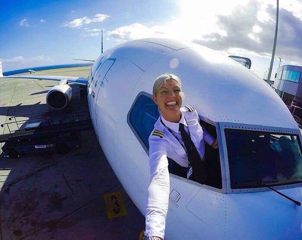 Мария Петтерссон — девушка-пилот Boeing.Мария Петтерссон (Maria Pettersson), работающая в бюджетной ... - 8